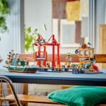 LEGO® City 60422 Přístav s nákladní lodí