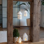 Räder Závěsný svícen domeček Round 16 cm, bílá barva, porcelán