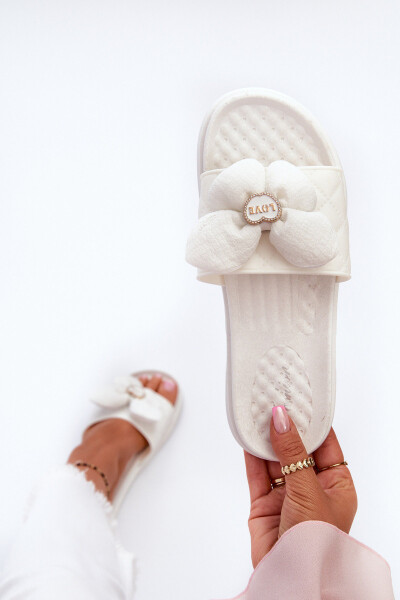 Dámské šedé sandály s ozdobou na nízké platformě Cedrella 40