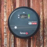 Premium sada solární ohradník - Kompletní bezpečnostní schránka + 8J LTE chytrý zdroj, panel 200 W