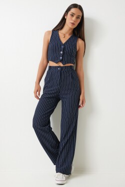 Happiness İstanbul Women's Navy Blue Thin Striped Knitted Vest Trousers Suit