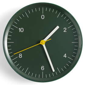 HAY Nástěnné hodiny Green Ø 26,5 cm, zelená barva, plast