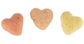 TRIXIE Pochoutka Valentine sušenka se šantou / Pro kočky / Srdíčkový tvar / 50 g (G13-919966)