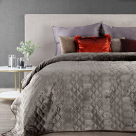DumDekorace Béžový sametový přehoz na postel s dekoračním prošíváním Šířka: 230 cm | Délka: 260 cm