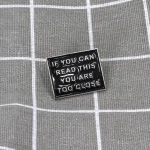 Pinarna.cz If you can read this you are too close / Pokud toto dokážeš přečíst, jsi příliš blízko