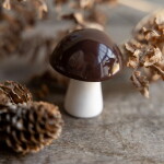 Storefactory Podzimní dekorace Houba Bovik Brown 5 cm, hnědá barva, keramika