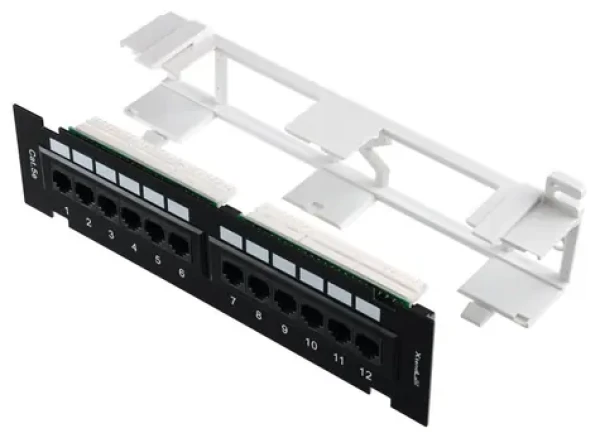 XtendLan / Nástěnný patch panel / 12 portů / Cat5e (PPWM-12C5EU)