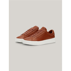Tommy Hilfiger Court Best Cognac M FM0FM05136GVI boty 44
