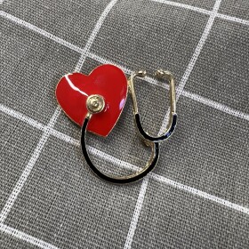 Pinarna.cz Fonendoskop se srdcem / Láska k medicíně