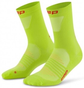 CEP dámské běžecké kompresní vysoké ponožky ULTRALIGHT PRO - lime Velikost: III (Vel. chodidla 37-40)