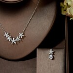 Souprava šperků Swarovski Elements Jasmine, Bílá/čirá 45 cm + 8 cm (prodloužení)