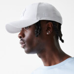 New Era Pánská kšiltovka New York Yankees MLB 940 League Essential bílá