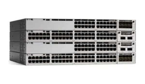 Cisco Catalyst 9300L / Switch / 48 portů data / Network Essentials / 4x10G Uplink (C9300L-48T-4X-E)