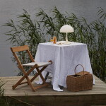 Louis Poulsen Přenosná lampa Panthella 250 Opal Beige, béžová barva