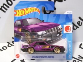 24 - NISSAN SKYLINE RS KDR30 - HOTWHEELS