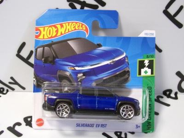 24 - SILVERADO EV RST - HOTWHEELS