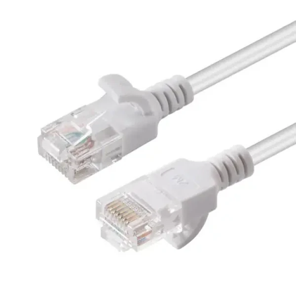 MicroConnect CAT6a U/UTP SLIM 0.25m bílá / LSZH (V-UTP6A0025W-SLIM)