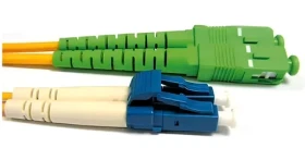 OEM LC-SC/APC černá / Optický patchkabel / 9/125um SM / duplex / 7m / OS2