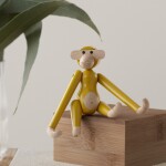 Kay Bojesen Denmark Monkey Mini soška žlutá - Kay Bojesen Dřevěná opička Monkey Mini Vintage Yellow 9,5 cm, žlutá barva