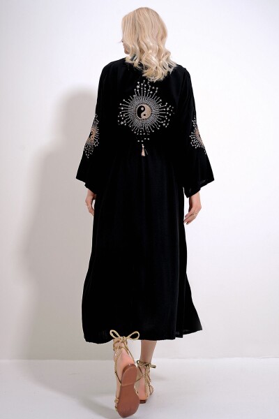 Trend Alaçatı Stili Women's Black Maxiboy Kimino Kaftan with Sim Embroidery on the Back and Sleeves and Belted Waist