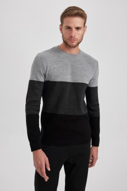 DEFACTO Standard Fit Striped Crew Neck Sweater