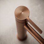 REA - Umyvadlová vysoká baterie Foster Brush Copper REA-B6354