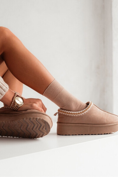 DÁMSKÉ BAVLNĚNÉ PONOŽKY S LUREXOVÝM ŽEBROVÁNÍM 0200.060 béžová 37-41