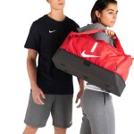 Nike Academy Team Hardcase CU8096 657 červená 37l