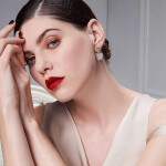 Náušnice s motivem srdce Suzanne - zirkony, perleť, Zlatá