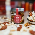 Včelařství Domovina Ořechová nadílka 3x230 g ořechy v medu ořechový mix salty, vlašáky, makadam