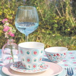 GREEN GATE Sklenice na víno Alice Pale Blue 600 ml, modrá barva, sklo