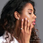 Royal Fashion prsten 18k zlato Vermeil GU-DR24615R-YELLOWGOLD-MOONSTONE-SAPPHIRE Velikost: 8 (EU: 57-58)