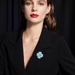 Luxusní brož ve tvaru květu s tyrkysovými zirkony, Tyrkysová