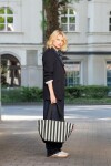 Nákupní taška přes rameno Reisenthel Shopper M Summerstripes black