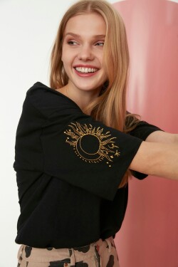Dámské tričko Trendyol Sun&amp;Moon embroidery