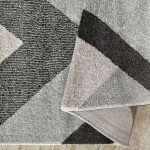 DumDekorace Moderní koberec s geometrickými vzory v šedých barvách Šířka: 120 cm | Délka: 170 cm
