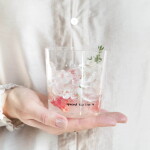 Bastion Collections Sklenice na vodu Spread the Love 300 ml, čirá barva, sklo