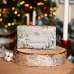 The English Soap Company Tuhé mýdlo Under The Mistletoe 190 g, béžová barva