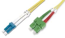 Digitus SC (APC) - LC (PC) / Optický patch kabel / Singlemode OS2 / Duplex / 2 m / žlutá (DK-292SCA3LC-02)