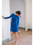 S419 Šaty s ozdobnými knoflíky v pase - královská modř EU S