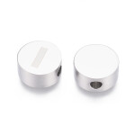 Korálek z nerezové oceli - placička s písmenem - různé varianty - 10 x 4,5 mm - 1 ks Písmena: E