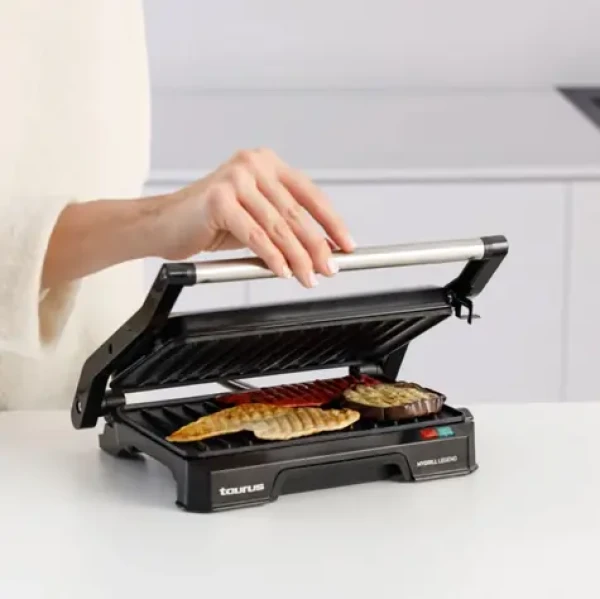 Taurus My Grill Legend černá, nerez / Sendvičovač / 1000 W / grilovací desky / nepřilnavý povrch (968146000)