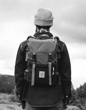 Batoh Topo Designs Rover Pack Classic Black/Black