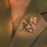 Exkluzivní brož Swarovski Elements Acconcia - puget kvítí, Barevná/více barev