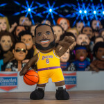 Plyšový hráč Los Angeles Lakers NBA LeBron James Bleacher Creatures