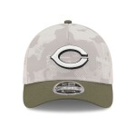 New Era Pánská kšiltovka Cincinnati Reds MLB 2025 Armed Forces 9FORTY M-Crown A-Frame Snapback