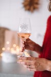 Bella Rose Sklenice na víno Nasávam vianočnú atmosféru – SK, čirá barva, sklo, 350 ml
