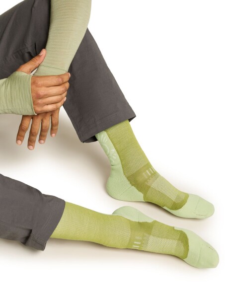 Pánské merino turistické ponožky ICEBREAKER Mens Hike+ Light Crew IB Solar, Olive/Ashen/Snow velikost: 44,5-46,5 (L)