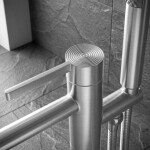 REA - Volně stojící baterie Foster Brush Nickel REA-B2252