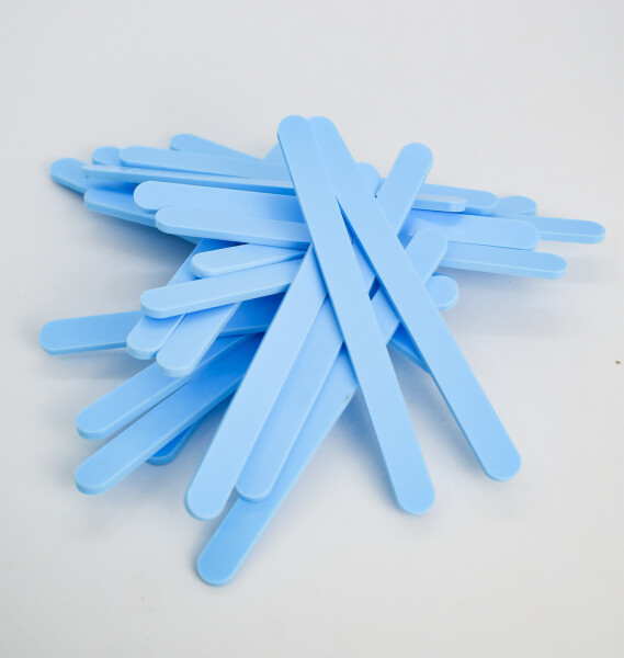 Cake star Akrylatové tyčky na nanuk světle modrá délka 11,5cm (10ks)